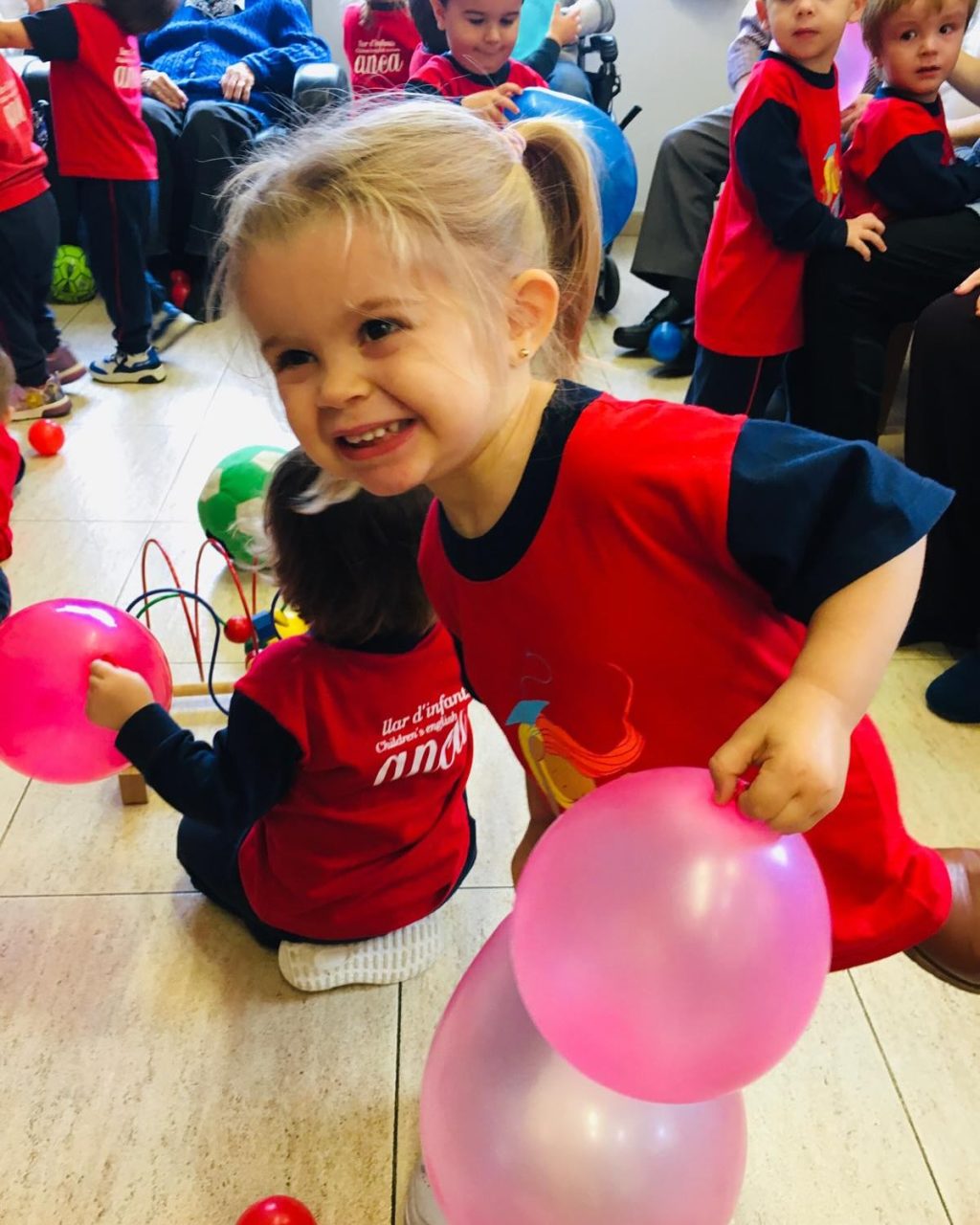 Instagram post from llardinfantsanca. This post is in position 8.